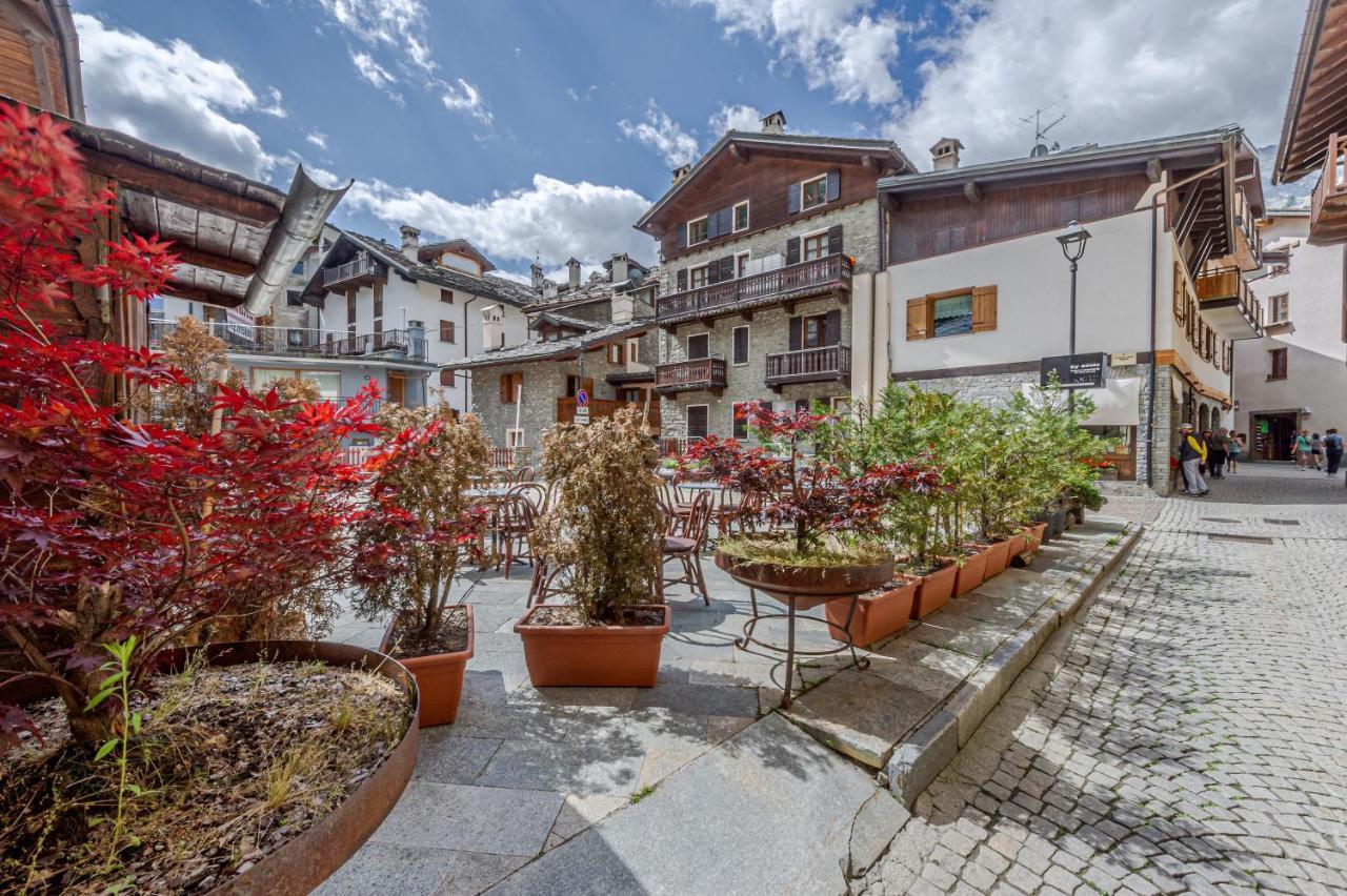 Appartement La Leitery Du Mont Blanc 2 - Accogliente E - Cour 0141 Courmayeur